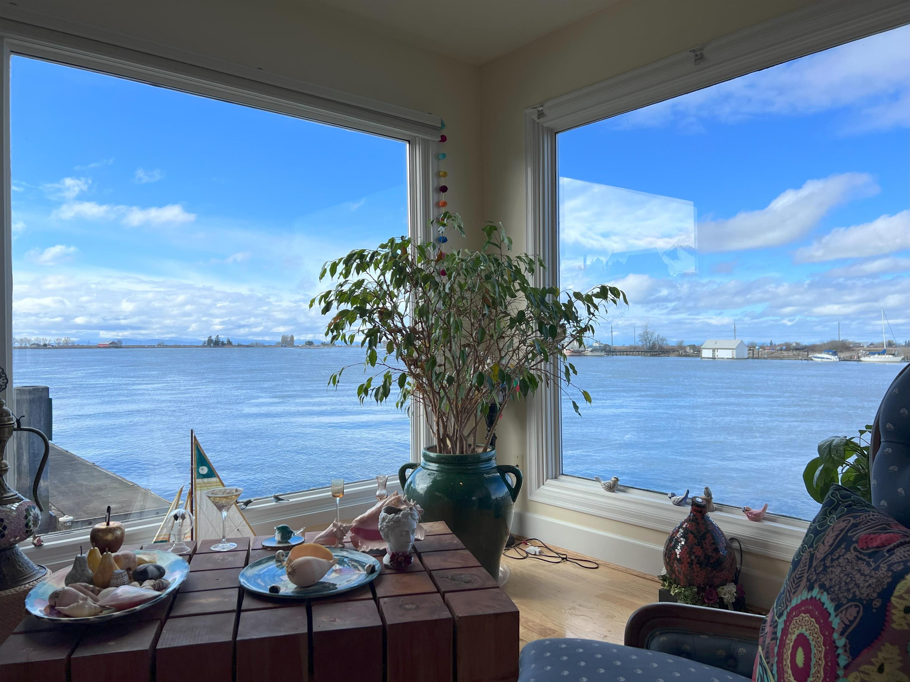 35 3459 W River Rd Delta For Sale, R2854453