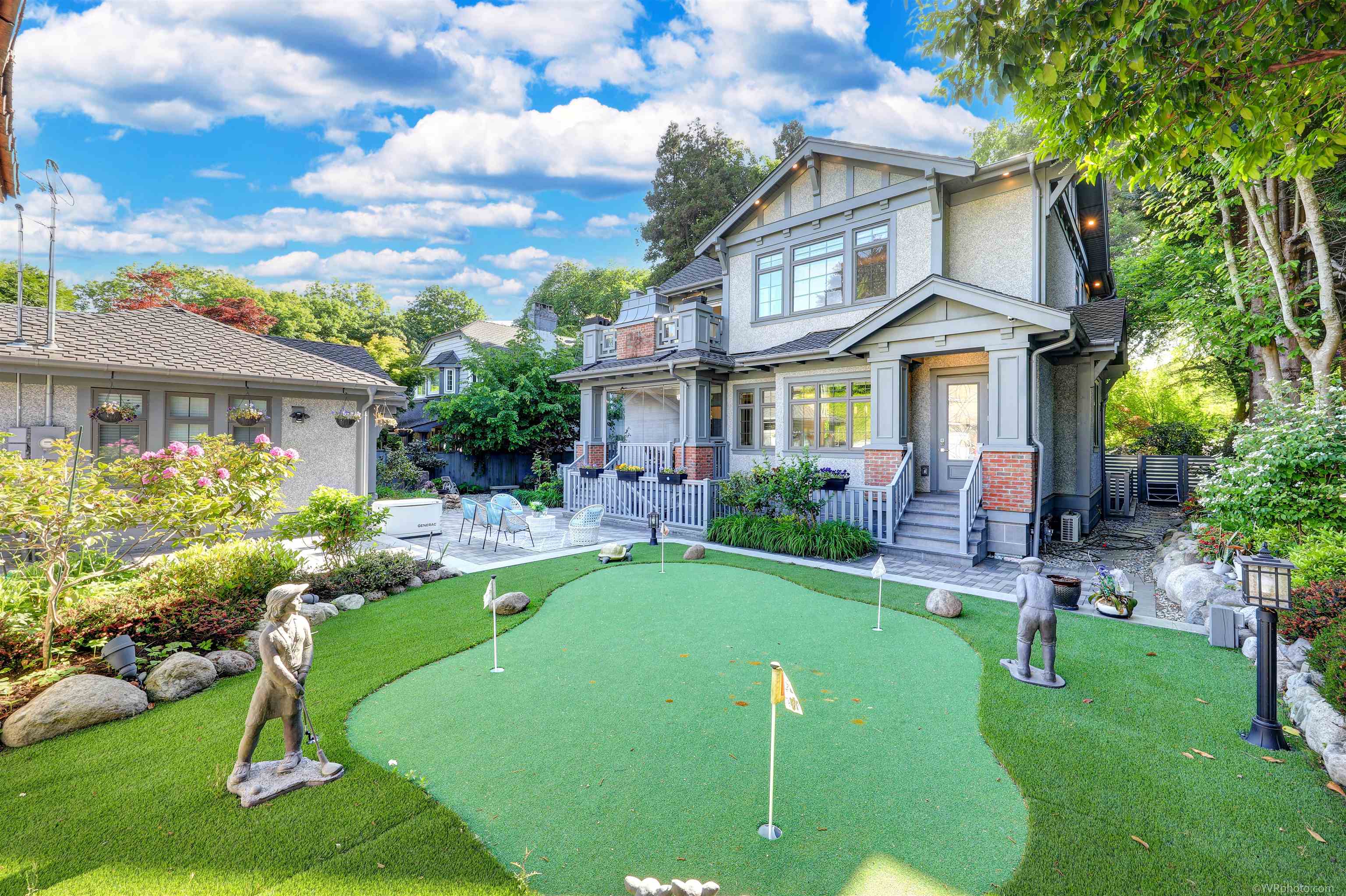 6038 Marguerite St Vancouver For Sale, R2782135