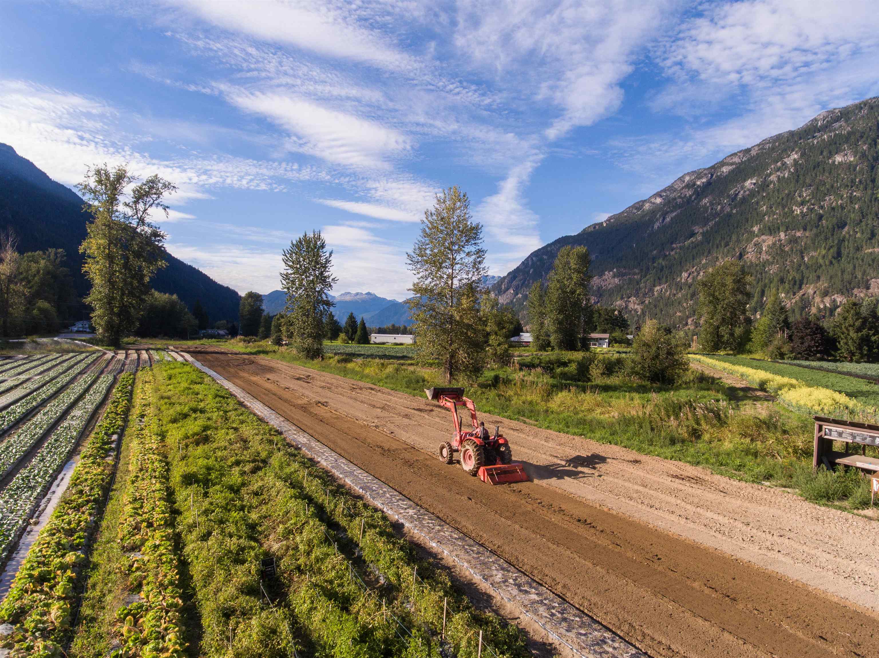 8184 Pemberton Meadows Rd Pemberton For Sale, R2811039